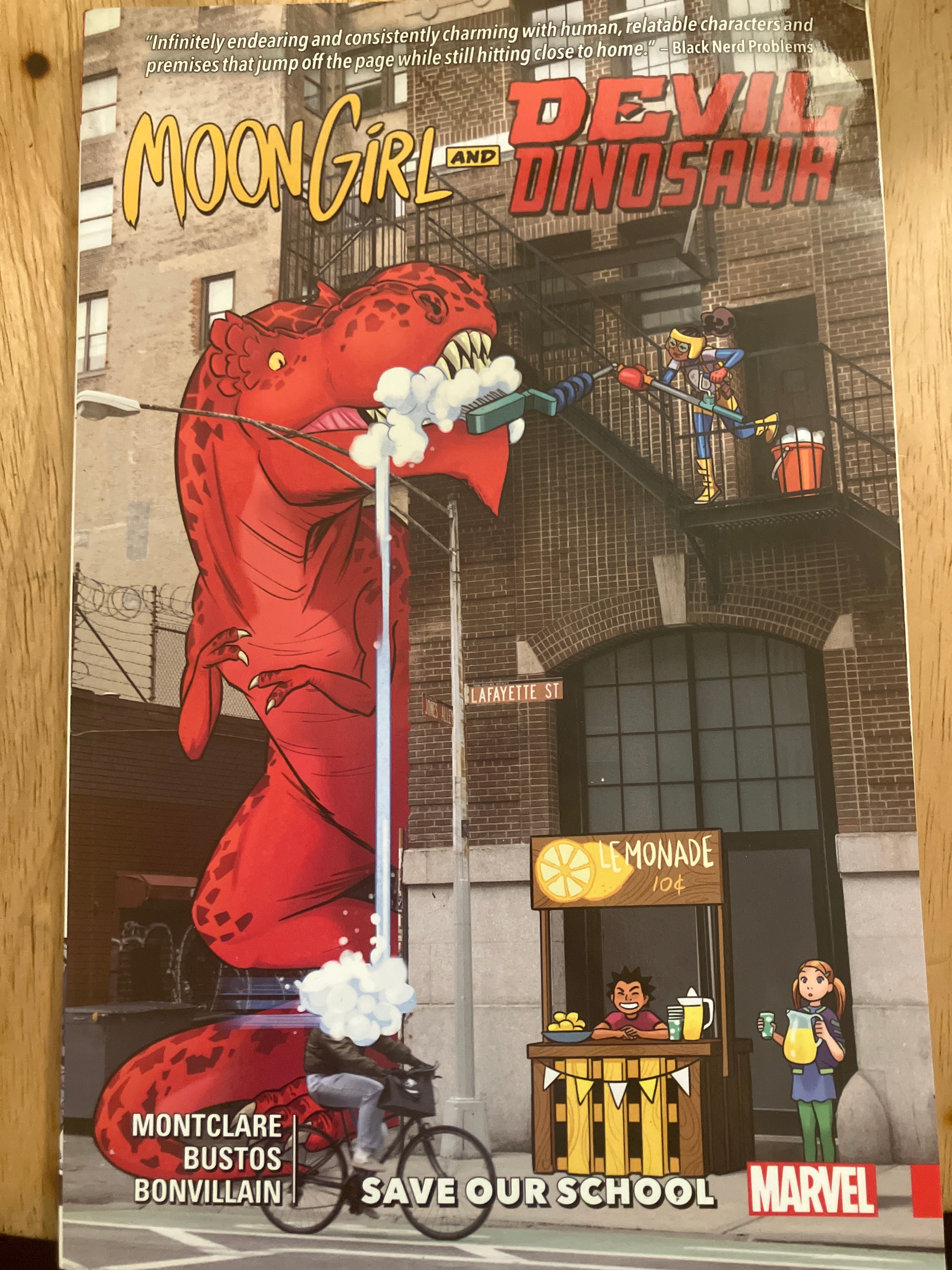 Moon girl and devil dinosaur (save our school)